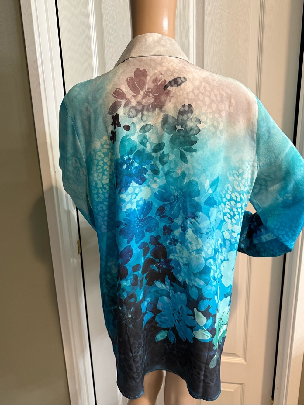 Soft Surroundings Womens Tunic Top Blouse L Blue Silk Jolene Watercolor - Picture 11 of 16